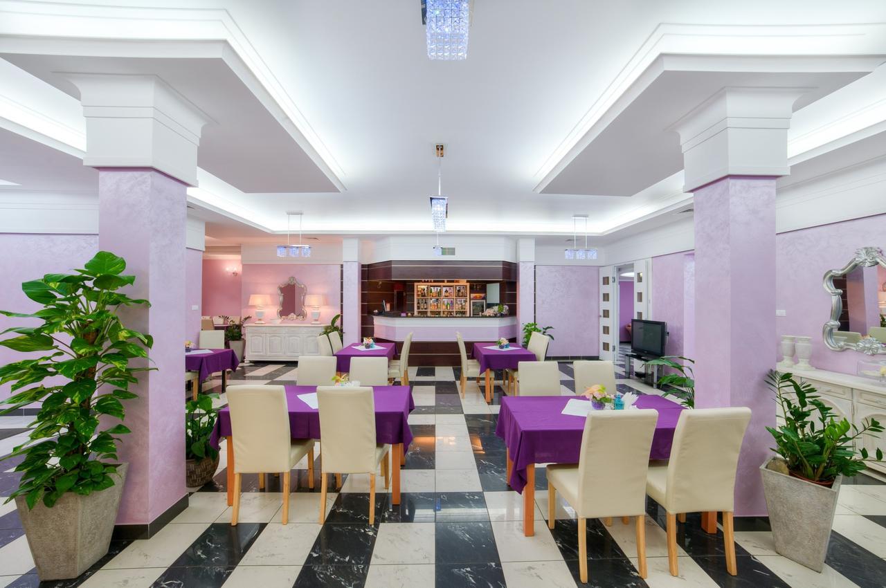 Imperium - Hotel Restauracja Firlej Extérieur photo